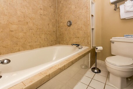 Country Club Villas by Capital Vacations - Image 48