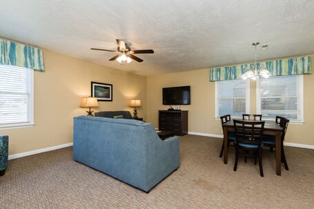 Country Club Villas by Capital Vacations - Image 55