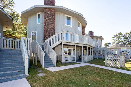 Country Club Villas by Capital Vacations - Image 1