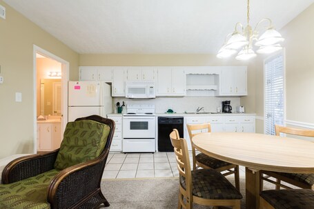Country Club Villas by Capital Vacations - Image 11