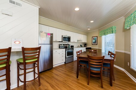 Country Club Villas by Capital Vacations - Image 44