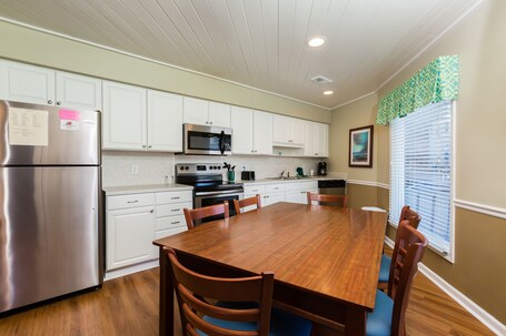 Country Club Villas by Capital Vacations - Image 45