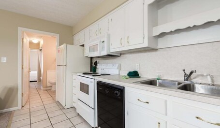Country Club Villas by Capital Vacations - Image 22