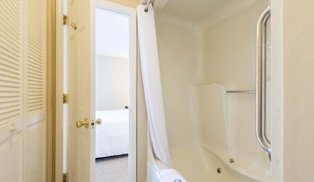 Country Club Villas by Capital Vacations - Image 47