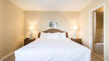Appart'hĂŽtel, 1 chambre | 1 chambre, surmatelas, fer et planche Ă repasser, Wi-Fi gratuit