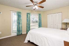 1 bedroom, pillow-top beds, iron/ironing board, free WiFi - Country Club Villas (Surfside Beach)