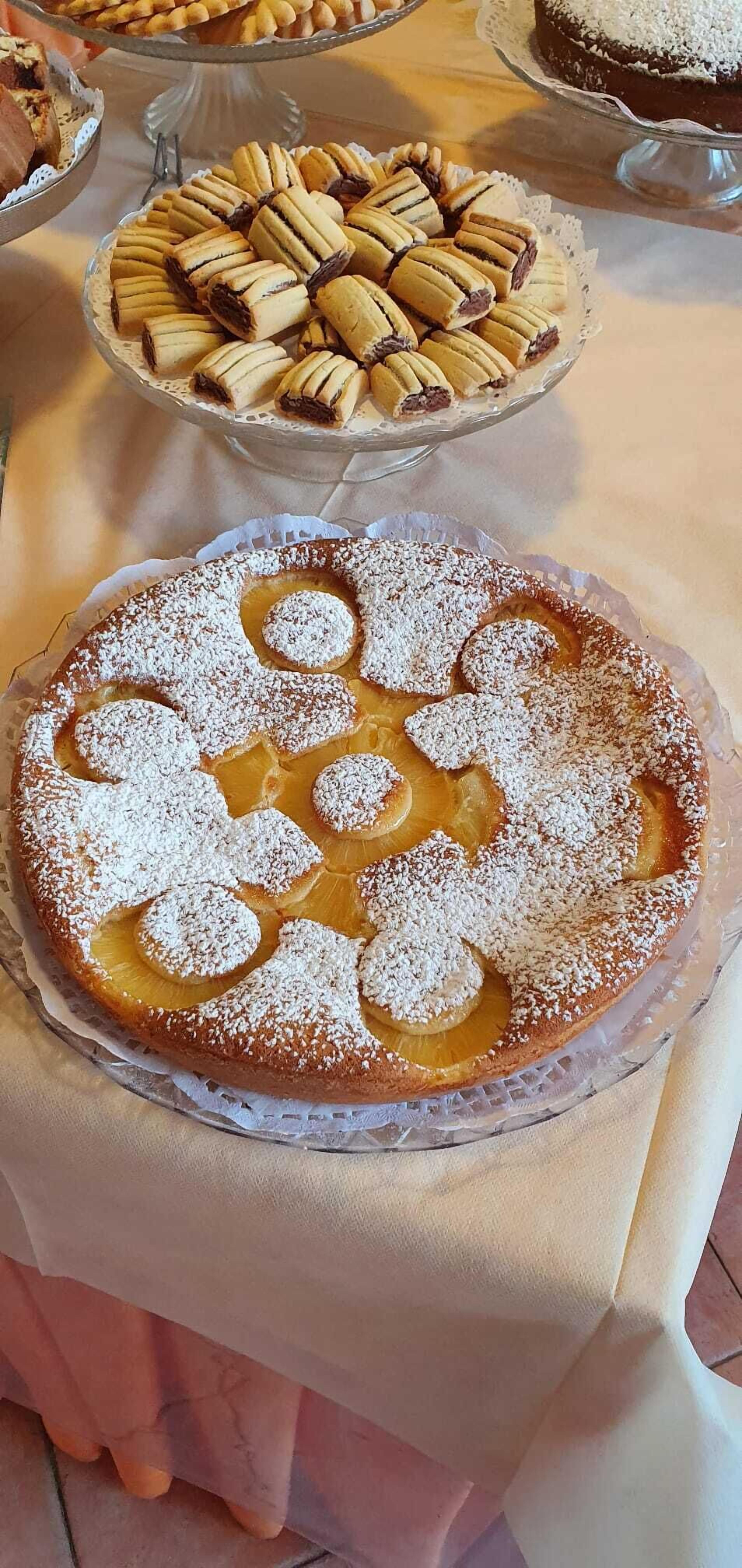 free buffet breakfast