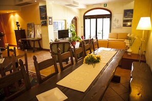 Lobby - Hotel Piccada (Palau)