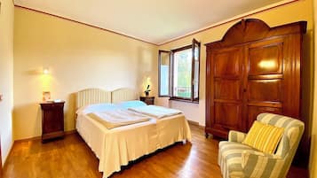Superior-Zimmer, 1 Queen-Bett, Gartenblick, Annex | Minibar, Zimmersafe, kostenloses WLAN, Bettwäsche