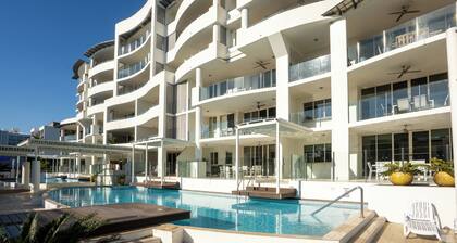 Waters Edge Apartment