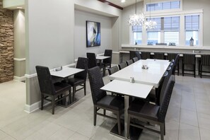 Desayuno buffet incluido todos los días