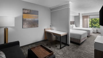 Premium bedding, in-room safe, desk, blackout drapes