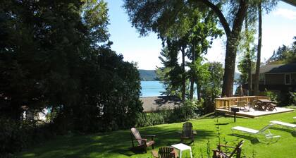 Hickory Grove Motor Inn