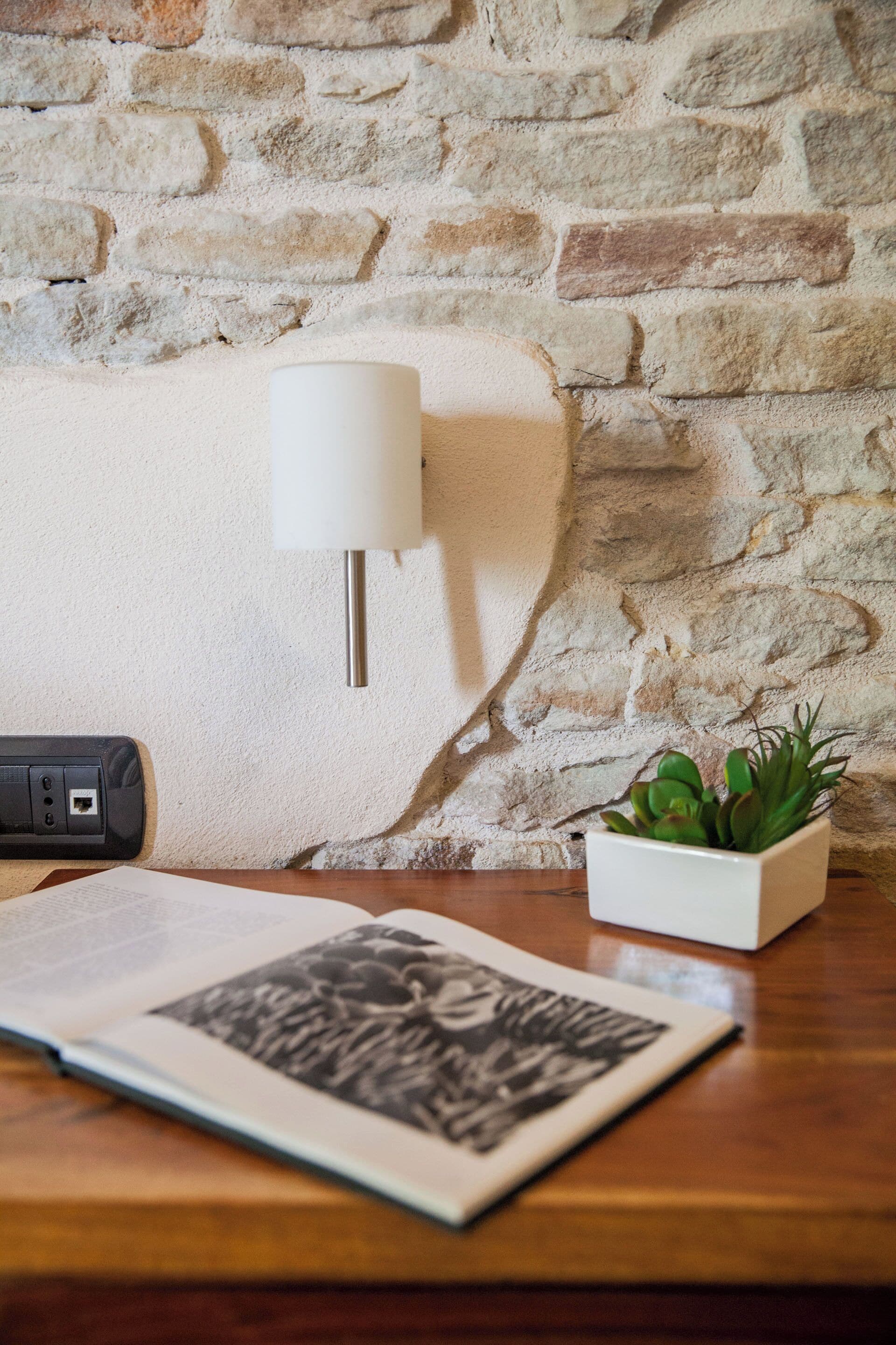 Egyptian cotton sheets, premium bedding, down comforters, minibar