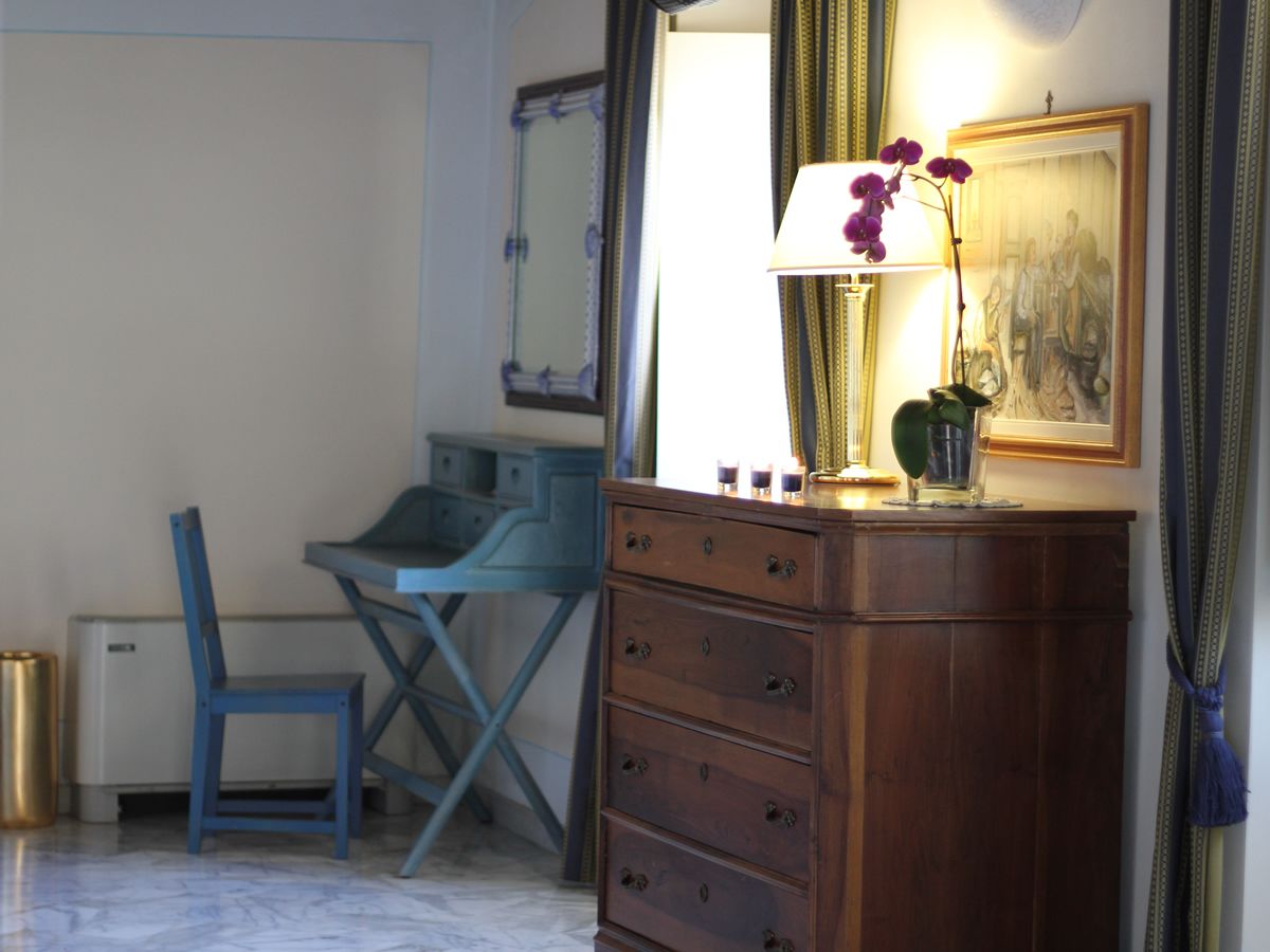 minibar, in-room safe, cots/infant beds, rollaway beds