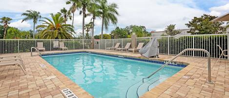 Outdoor pool, open 8:00 AM to 9:00 PM, sun loungers