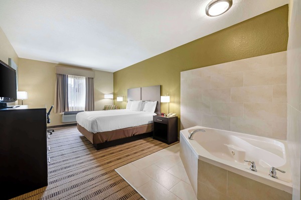 Standardværelse - 1 kingsize-seng - ikke-ryger - boblebad | Skrivebord, arbejdsområde til bærbare computere, strygejern/strygebræt