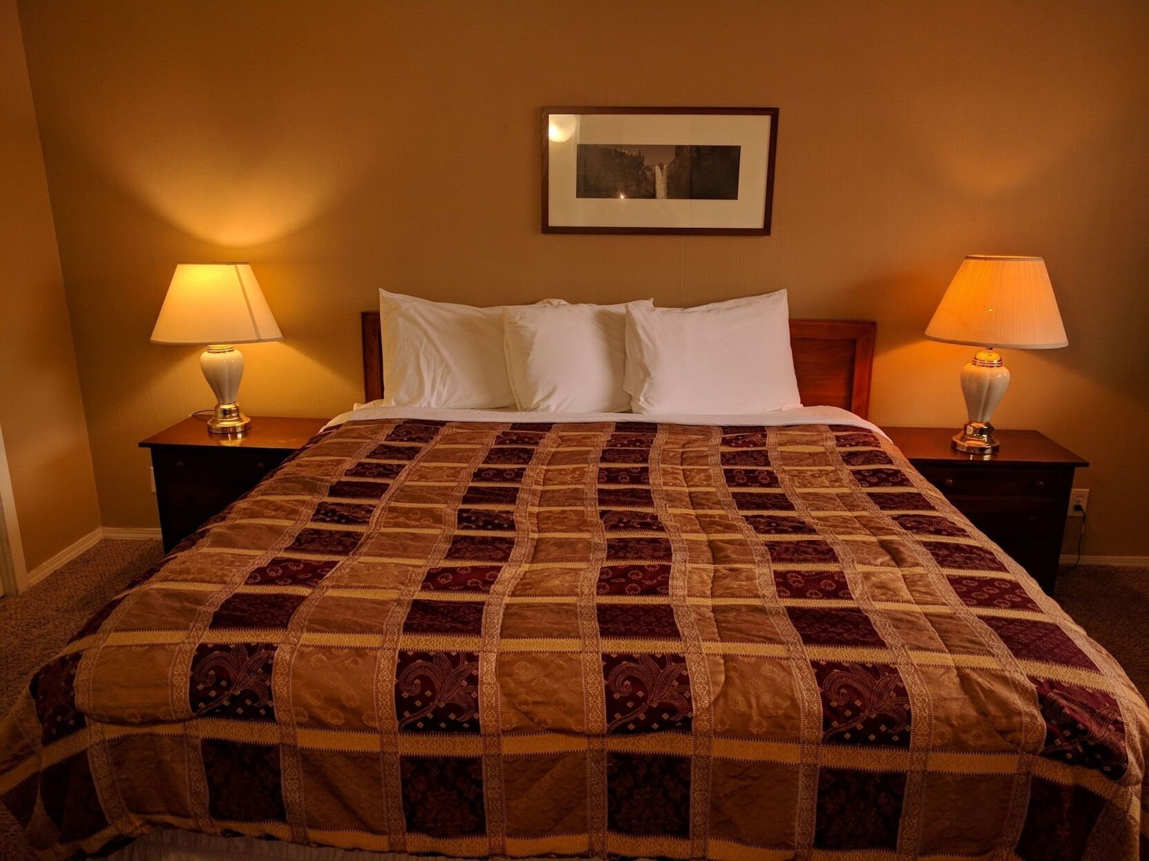 Décoration personnalisée, Wi-Fi gratuit, draps fournis