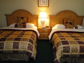 Individually decorated, free WiFi, bed sheets