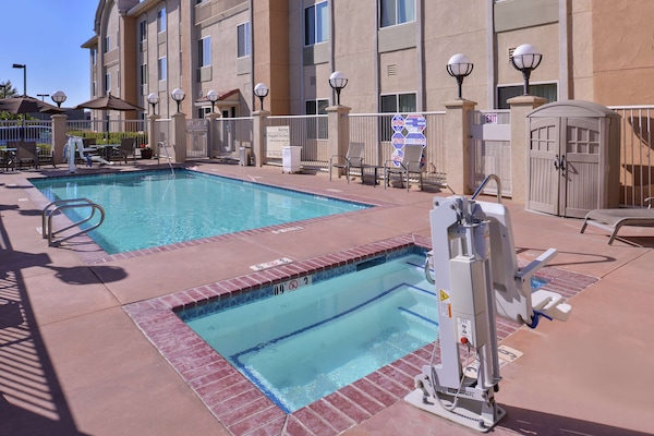 Alberca al aire libre