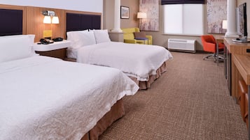 Studio non-fum., 2 gds lits, canapé-lit | Coffres-forts dans les chambres, chambres insonorisées