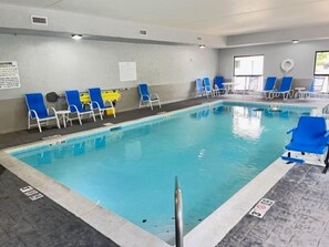 Una piscina cubierta