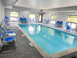 Una piscina cubierta