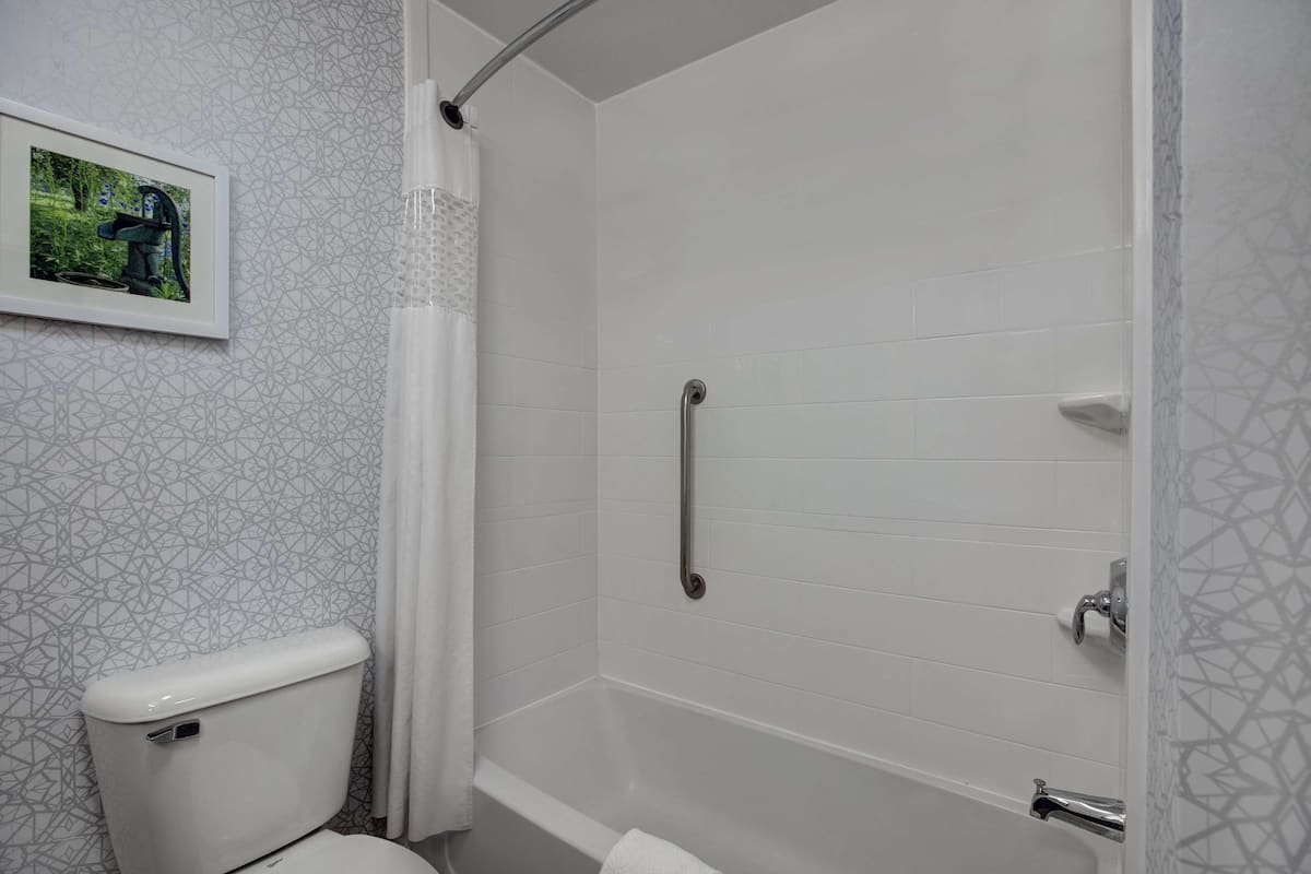 room, 2 queen beds, non smoking | bathroom | hair dryer, towels