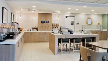 Free daily continental breakfast