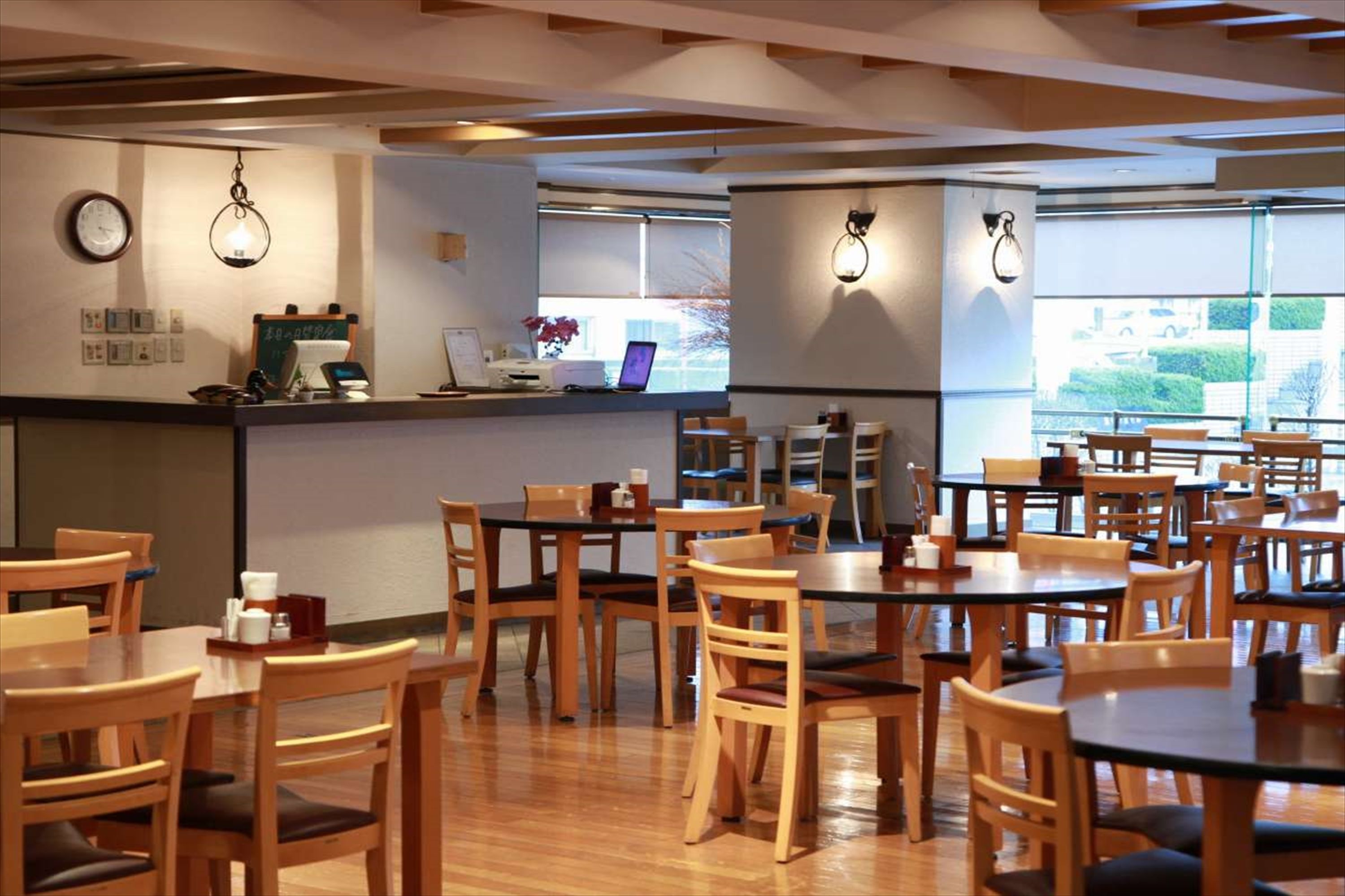 Se sirven desayunos y comidas 