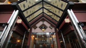 施設の正面