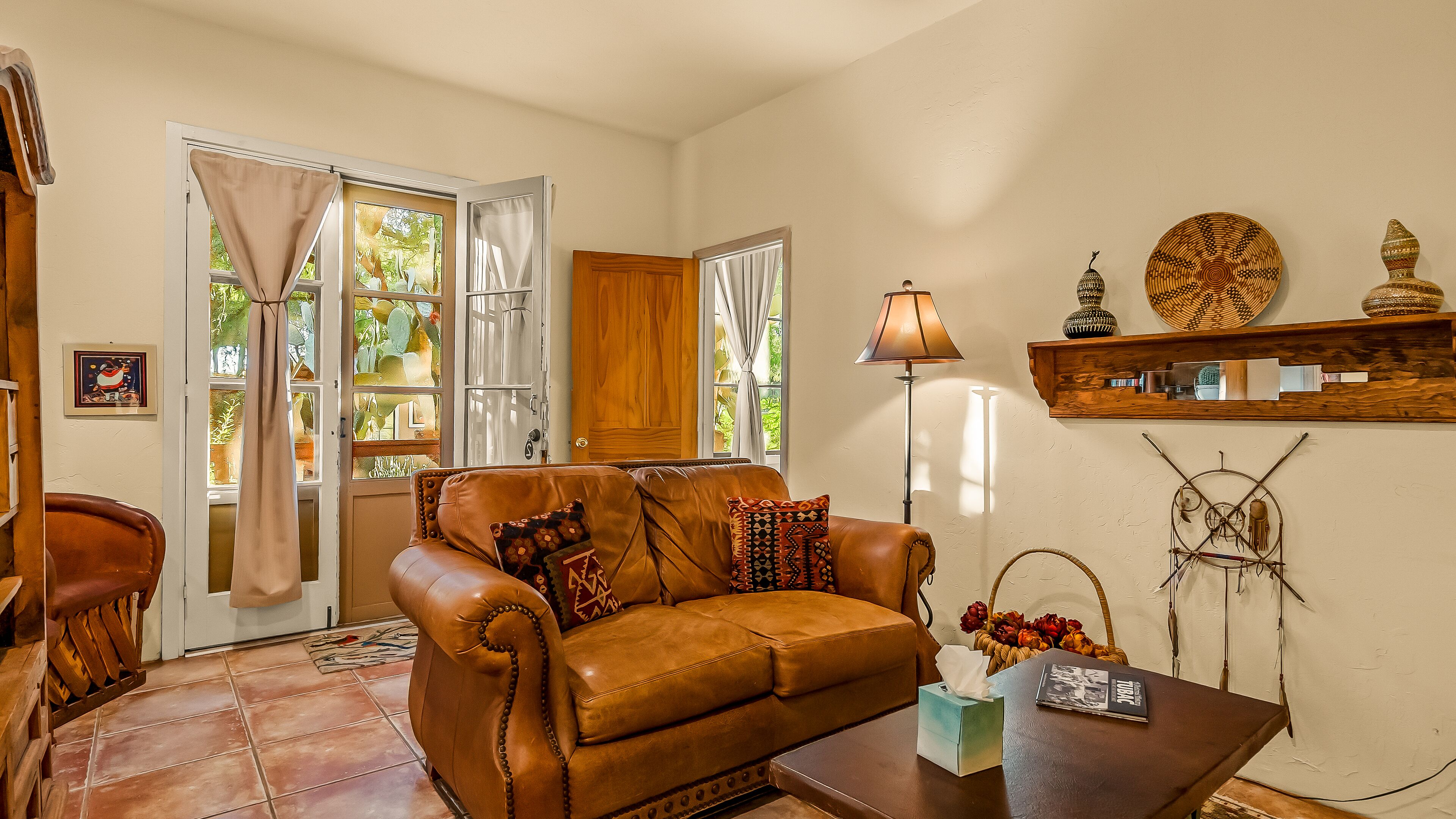 Suite 2 | Luxe beddengoed, pillowtop-bedden, individueel gemeubileerd