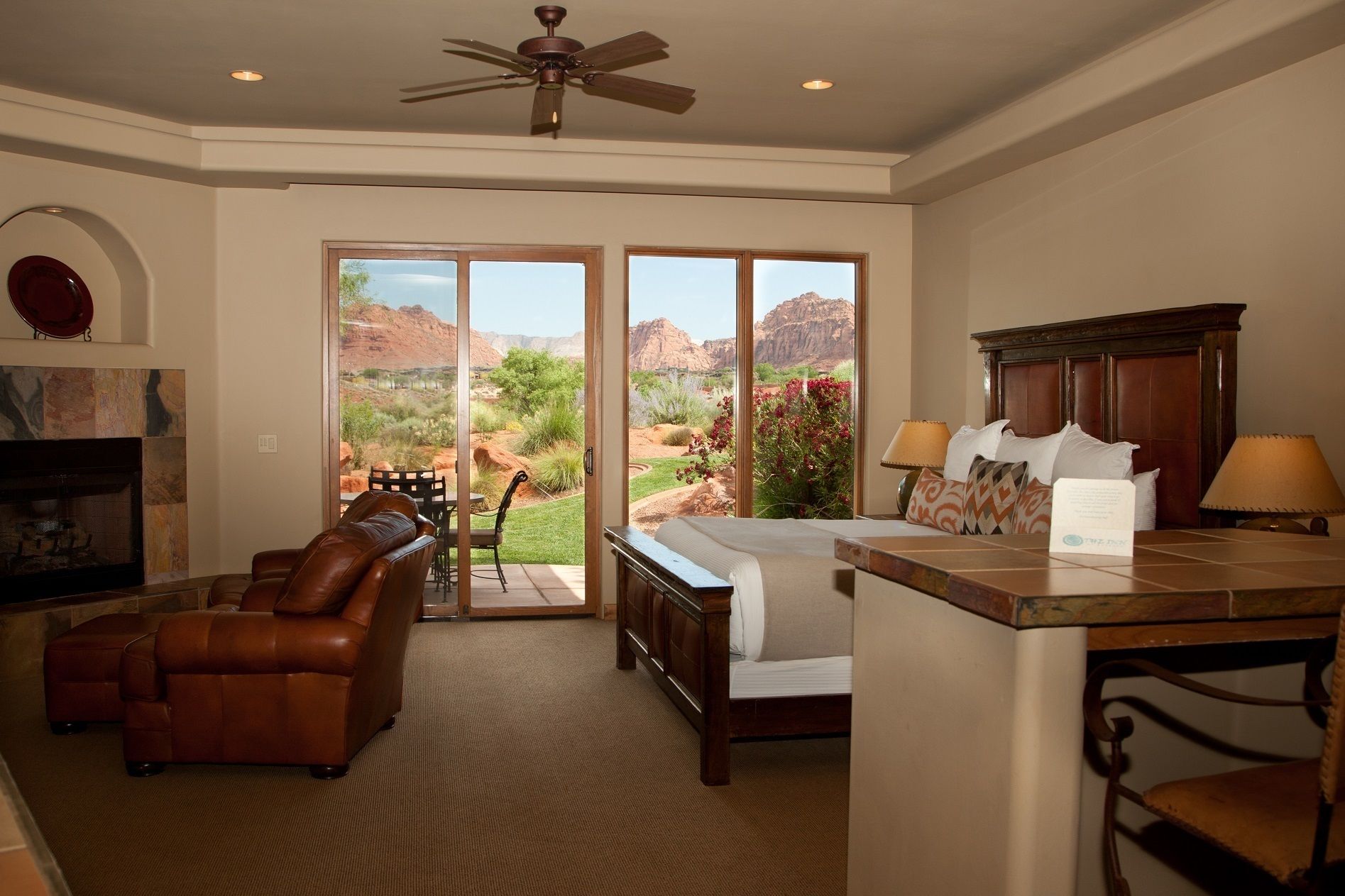 Luxury Studio, Kitchenette | Premium bedding, pillow-top beds, individually decorated