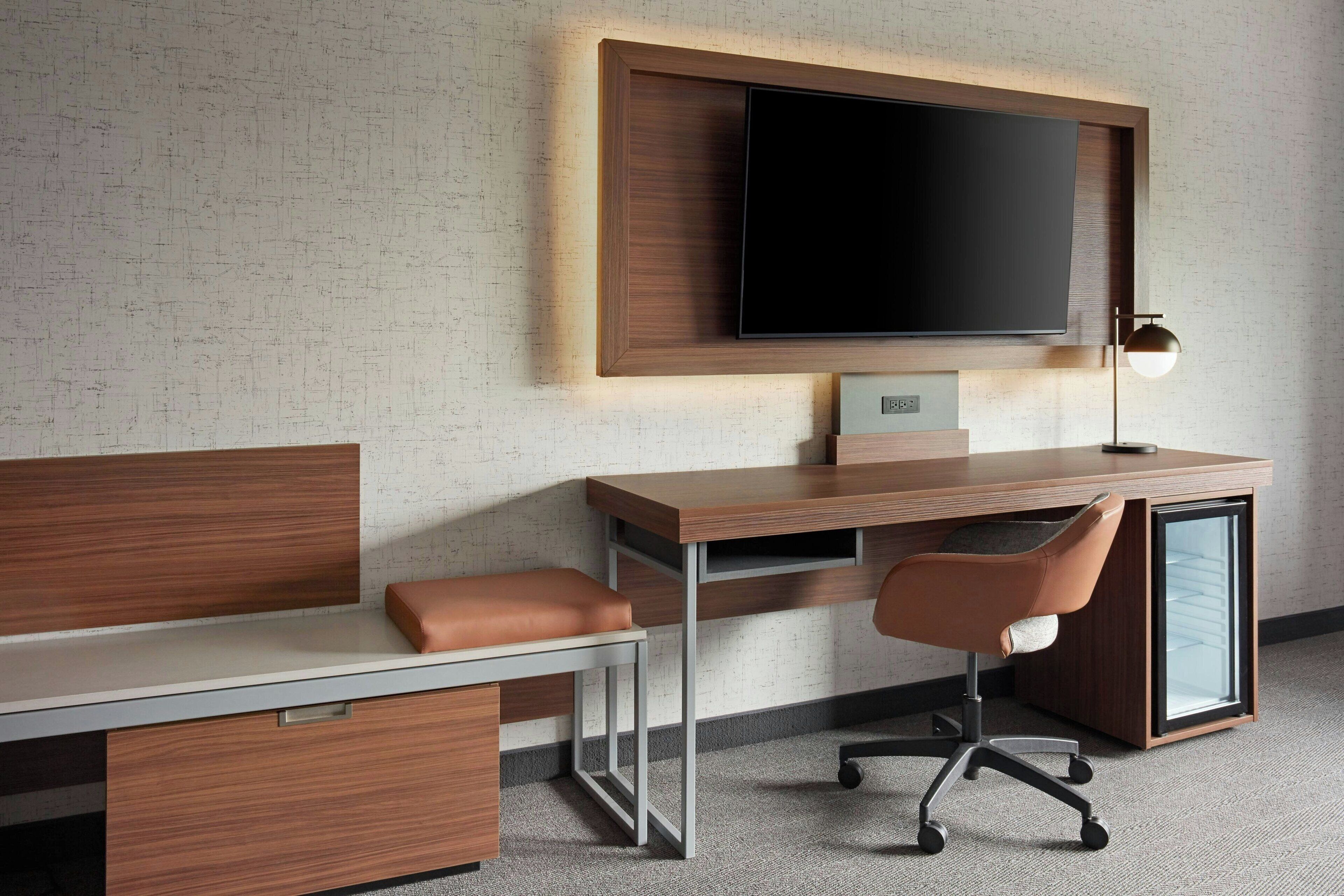 room, 1 king bed with sofa bed (guest room) | desk, laptop workspace, blackout curtains, iron/ironing board