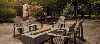 Courtyard by Marriott Hamilton