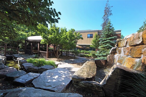 View from property - Courtyard by Marriott Hamilton (Hamilton)