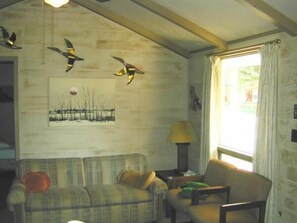 Standard Cabin, 2 Bedrooms | Living area