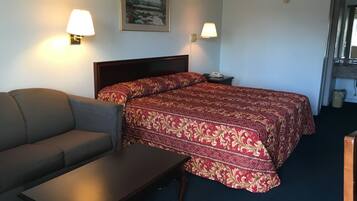 Classic Room, 1 King Bed, Non Smoking | Blackout curtains, free WiFi, bed sheets