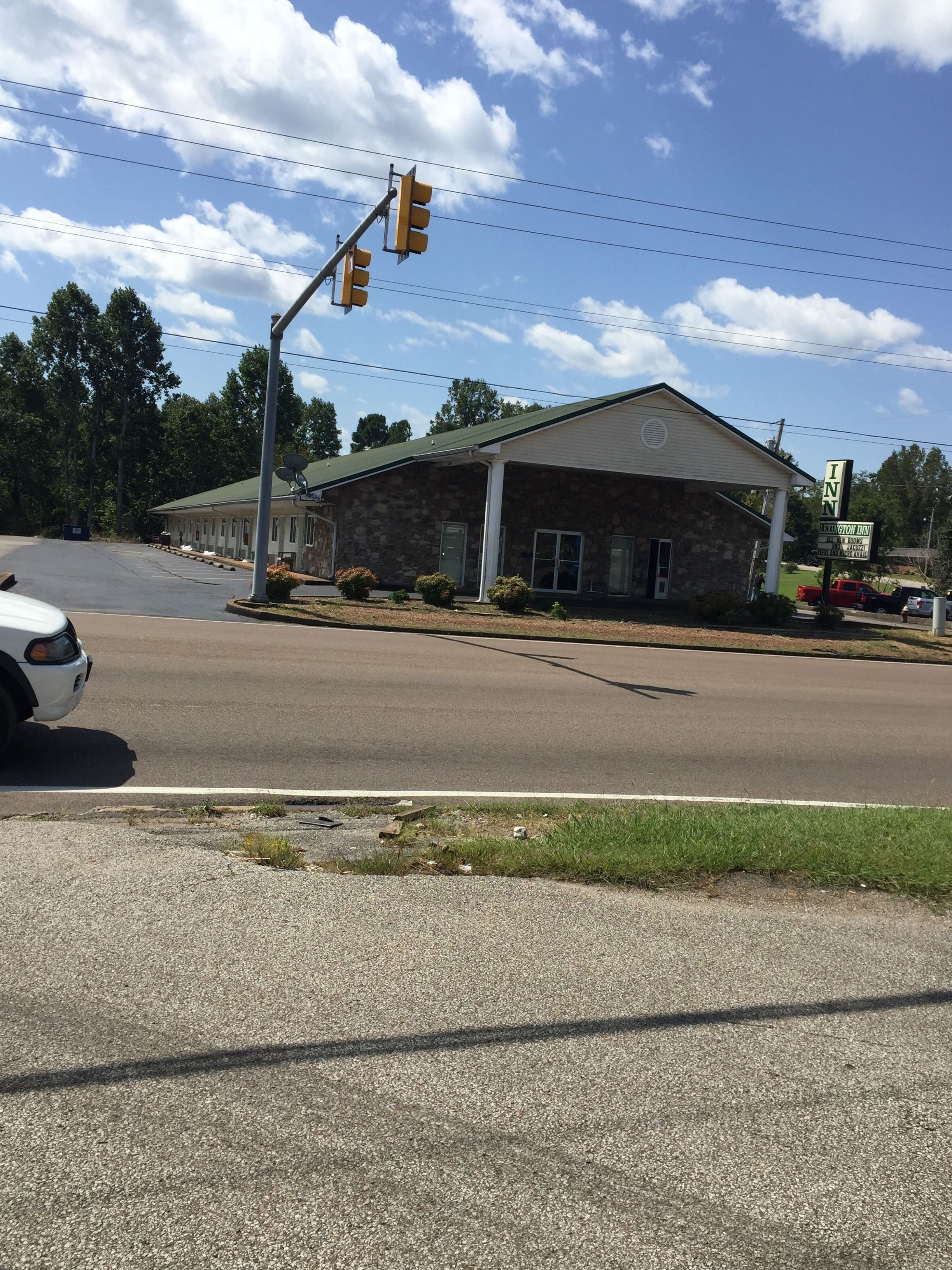 Vista frontal de la propiedad