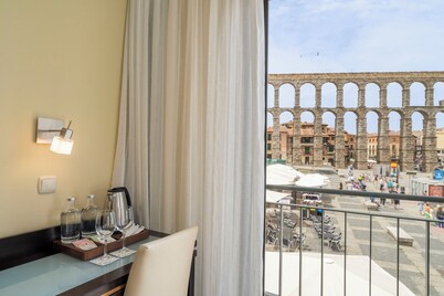 Eurostars Plaza Acueducto