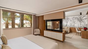 Premium bedding, pillow-top beds, minibar, in-room safe