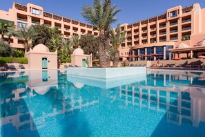 Outdoor pool, pool umbrellas