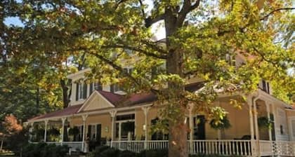 Edgeworth Inn
