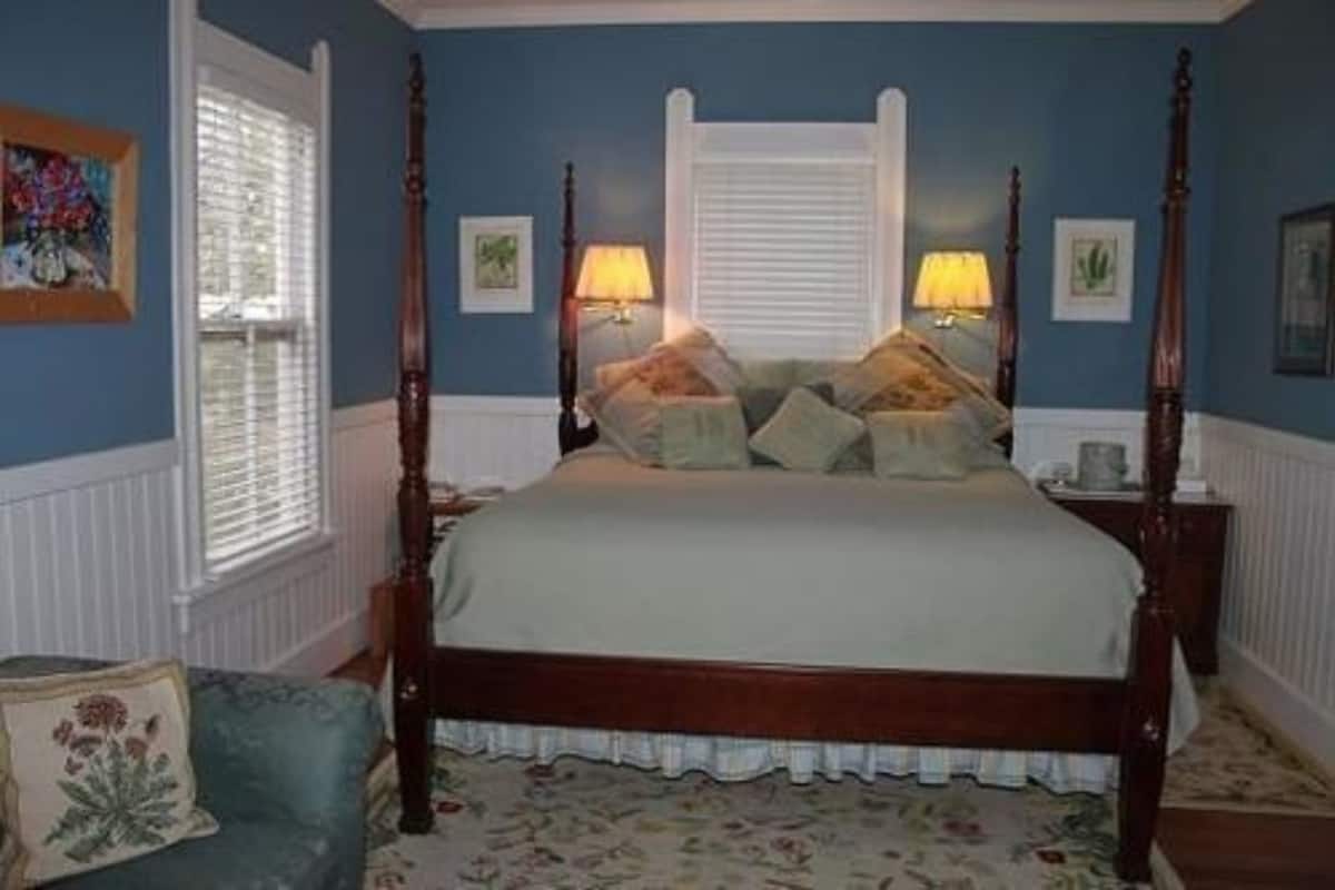 Ropa de cama de alta calidad, wifi gratis y decoración personalizada 