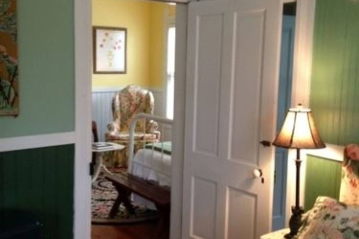 Ropa de cama de alta calidad, wifi gratis y decoración personalizada 