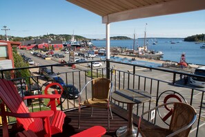 Oceanfront Executive King Room with Veranda | Balcony view - Rum Runner Inn (Lunenburg)
