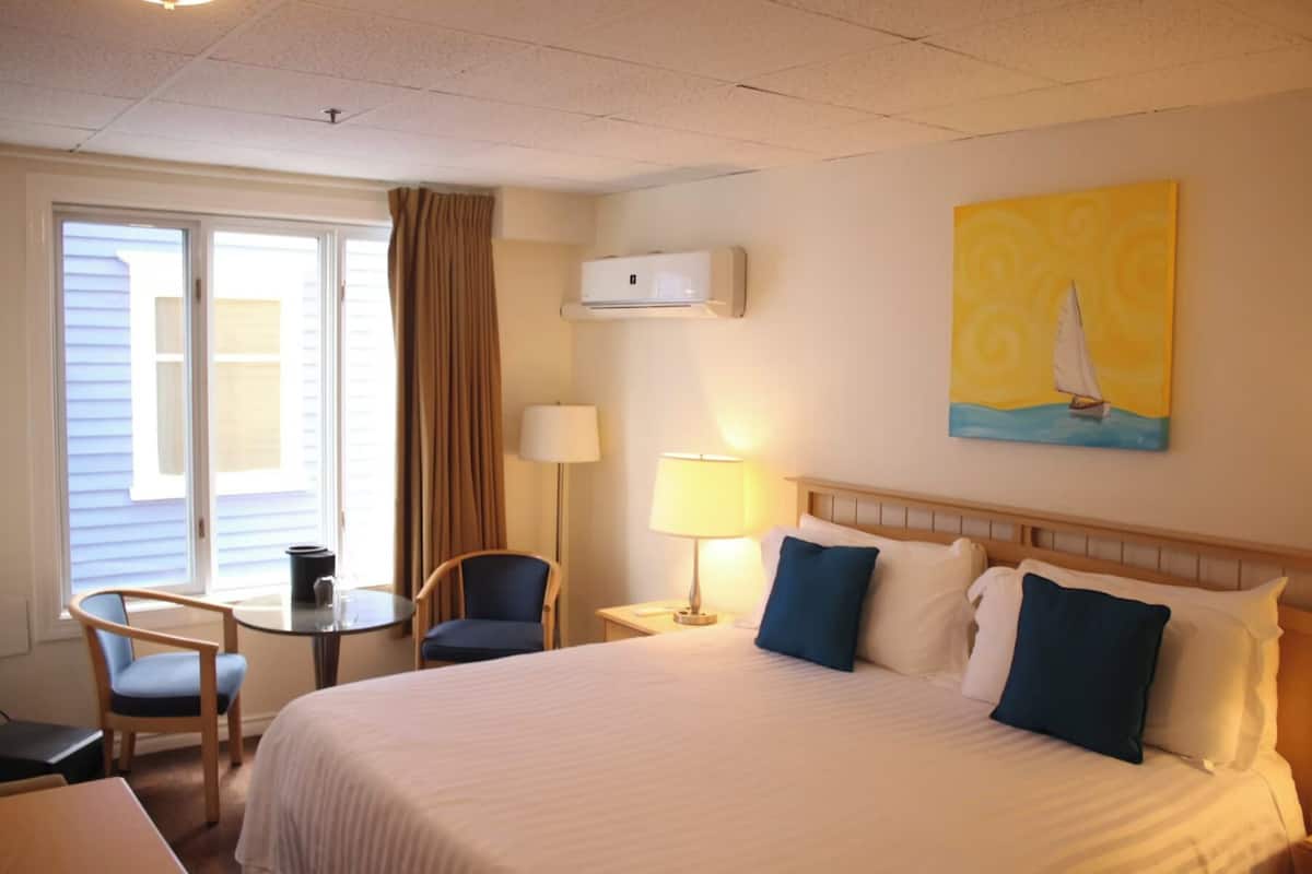 Chambre Confort, 1 trÚs grand lit | Literie de qualité, lit avec matelas Tempur-Pedic