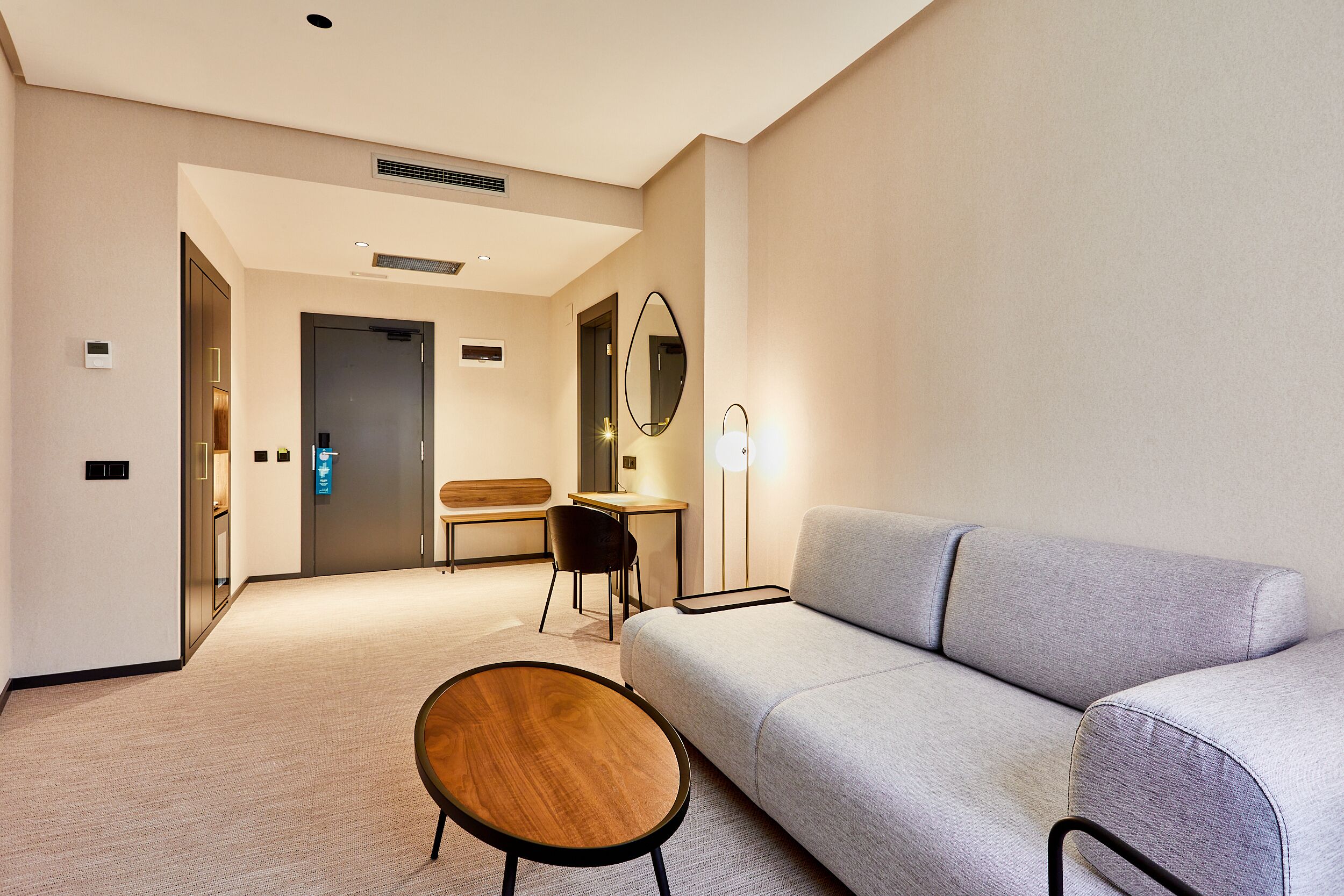 1 bedroom, hypo-allergenic bedding, minibar, in-room safe