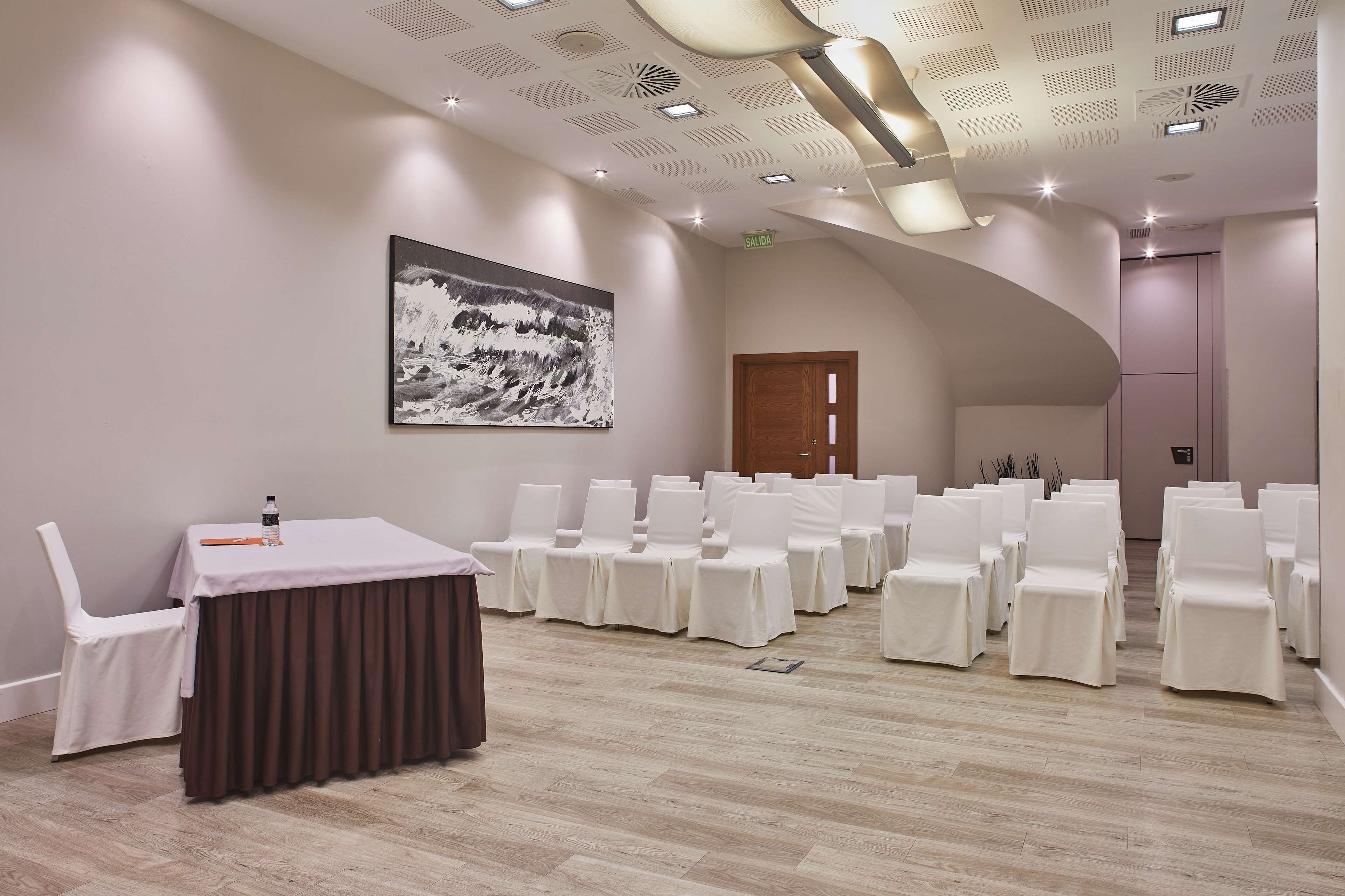 couples treatment room(s), aromatherapy, deep-tissue massages