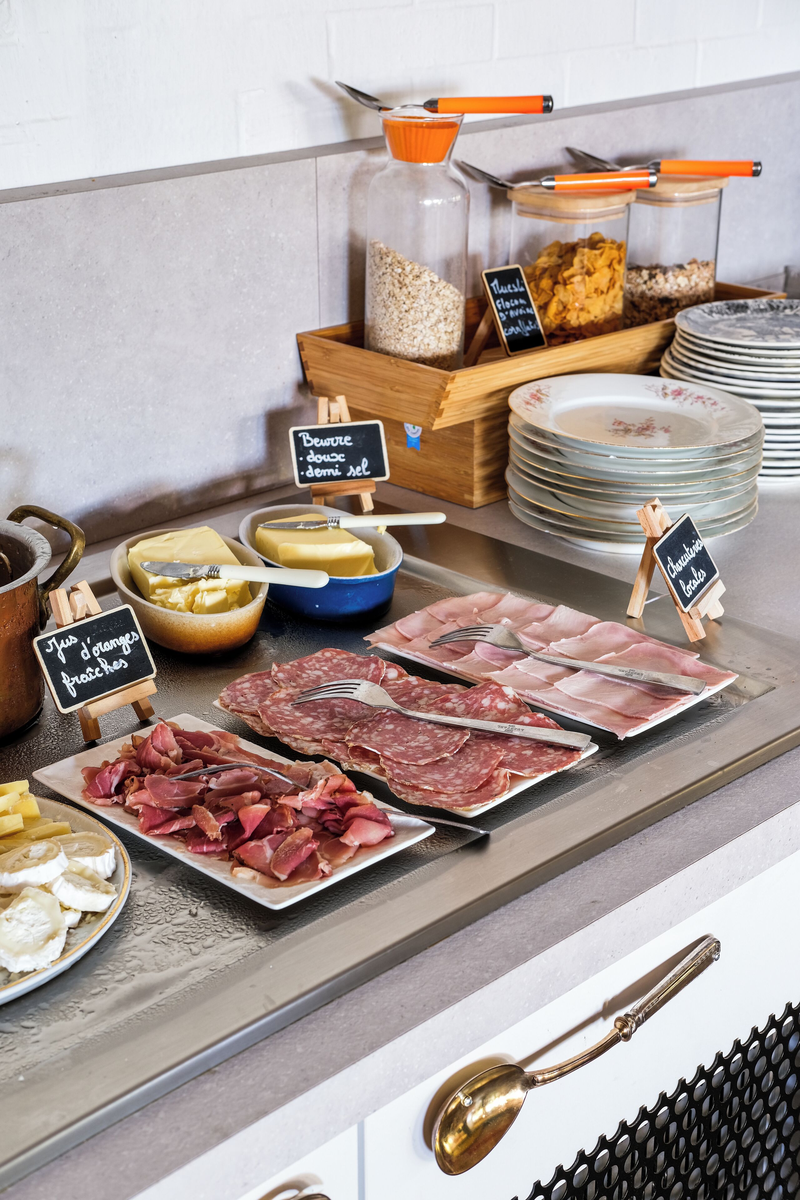 daily buffet breakfast (eur 12 per person)
